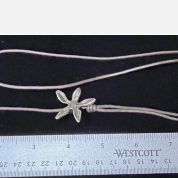 Uno de 50 Silver Plated Flower Pendant on Brown Cord Necklace - Picture 5 of 8